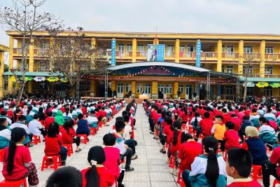 TRƯỜNG TIỂU HỌC HÒA HẬU HƯỞNG ỨNG PHONG TRÀO: “TẾT VÌ BẠN NGHÈO” NHÂN DỊP TẾT NGUYÊN ĐÁN NĂM 2026.