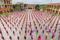 HỌC SINH TOÀN TRƯỜNG ĐỒNG DIỄN BÀI VÕ VOVINAM