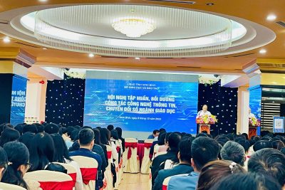 THAM DỰ HỘI NGHỊ TẬP HUẤN BỒI DƯỠNG CÔNG TÁC CÔNG NGHỆ THÔNG TIN, CHUYỂN ĐỔI SỐ NGHÀNH GIÁO DỤC