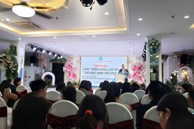 THAM GIA LỚP TẬP HUẤN PHÁT TRIỂN NĂNG LỰC SỐ CHO HỌC SINH TIỂU HỌC, NĂM HỌC 2025-2026