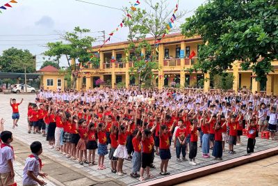 HS LỚP MẪU GIÁO 5-6 TUỔI THAM QUAN, LÀM QUEN VỚI TRƯỜNG TIỂU HỌC